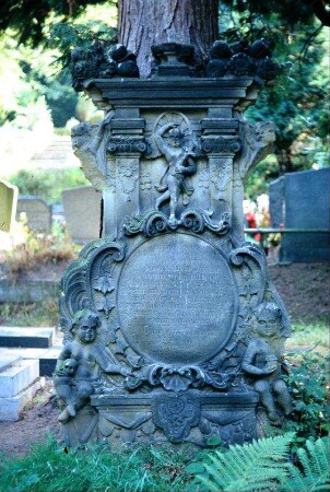 Barocker Grabstein des Herzoglichen Zechenmeister Chr. Heinrich Siegfried 1746-1820
