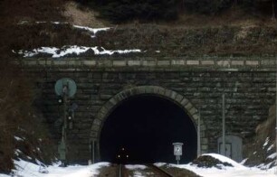 Hochdorfer Tunnel Südportal Einfahrvorsignal Vr2 Lok 211 217