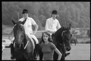 Reichenbach: Reit- und Fahrturnier mit Daniela und Nicole, Daniela und Nicole zu Pferde