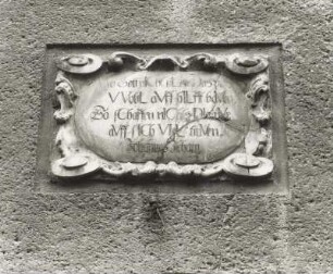 Kartuschenstein mit Inschrift