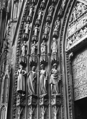 Südliches Westportal — Linkes Gewände: Der Fürst der Welt und die törichten Jungfrauen