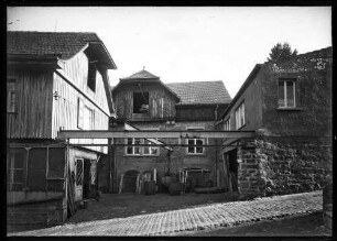 Lehmgrubenweg, Weinhandlung und Küferei M. Götz