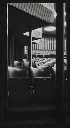 Stadthalle, Mülheim an der Ruhr Umbau: Theatersaal / Zuschauerraum, Detail Bestuhlung