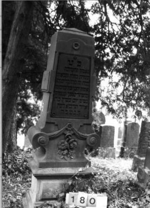 Grabstein 180