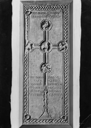 Gruftplatte für Bernward von Hildesheim