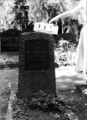 Grabstein 771