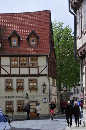 Quedlinburg - Neuendorf : Die Gasse Neuendorf in Quedlinburg, aufgenommen am 3. Mai 2014. Foto Uwe Gerig