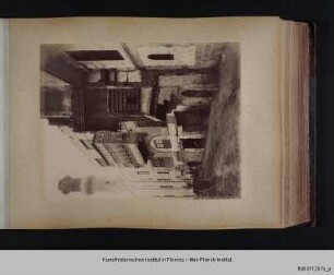 Vedute einer Straße in Kairo mit Maschrabiyya-Elementen - Egypte I