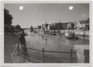 Husum, Am Hafen