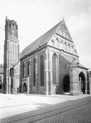 Landshut, Heilig-Geist-Kirche, von NW; Stethaimer, Hans (Hans von Burghausen)
