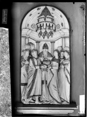 Jungingen Katholische Pfarrkirche Sankt Sylvester Langhauswand Reilief Vermählung Marias (um 1592) von Joachim Taubenschmied