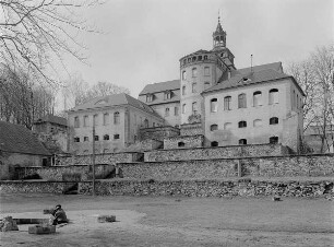 Neues Schloß mit Terrassenanlage