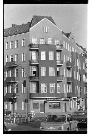 Kleinbildnegativ: Monumentenstraße, Ecke Kreuzbergstraße, 1977