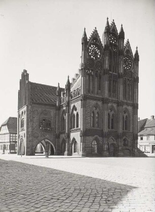 Tangermünde, Rathaus, Ansicht von Südosten