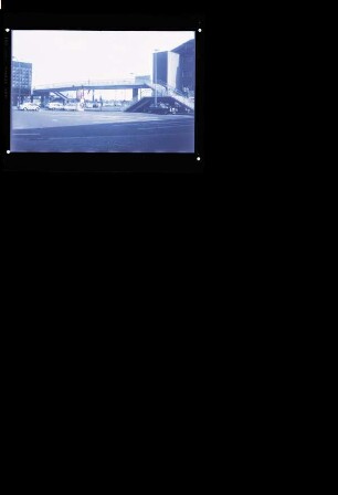 Fußgängerbrücken, 1972