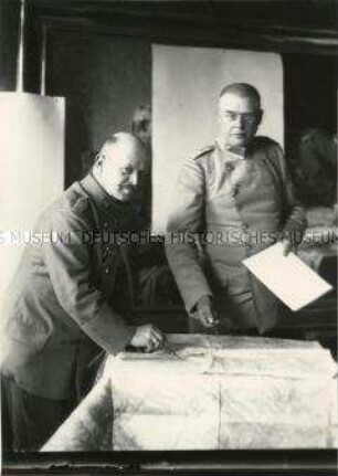 Generalmajor Max Hoffmann und Hauptmann von Bollrad-Bodelberg?, Mitglied des Generalstabs der 8. Armee