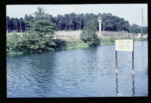Grenze b. Albr. Teerofen 14.9.71.