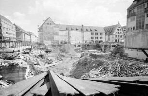 Freiburg: Baubeginn, Ausschachtung Kaufhaus Schneider, mit Regierungspräsidium