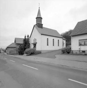 Kath. Kirche (Kath. Kirche); Eiterfeld, Roßbacher Straße 11