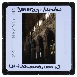 Beverly, Minster : Innenansicht, Langhaus-Südwand, von Westen