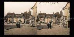 Blick über Barfüsserplatz auf Leonhardskirche und Lohnhof, Basel
