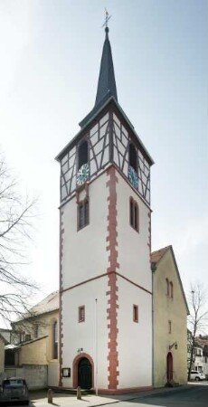 Evangelische Stadtpfarrkirche Zur Heiligen Dreifaltigkeit —