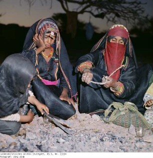 Familie am Feuer - Sinai - Familie Salem