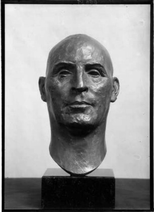 Hermann Binz Kopf aus Bronze