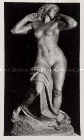 München, Bildhauer Professor Ferdinand Liebermann, Figur "Erwachen"