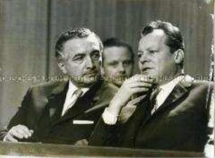 Willy Brandt und Erich Mende