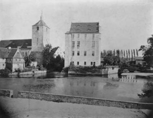 Schloss Schönfeld mit Kirche : Schloss Schönfeld mit Kirche. Fotografie; 19 x 22,3 (um 1880; A. Kotzsch). Dresden: Stadtmuseum