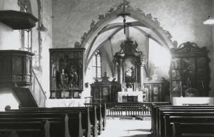 Meersburg, Unterstadtkapelle St. Nikolaus : Meersburg. Unterstadtkapelle. Inneres nach Osten mit Schrein eines Flügelaltars