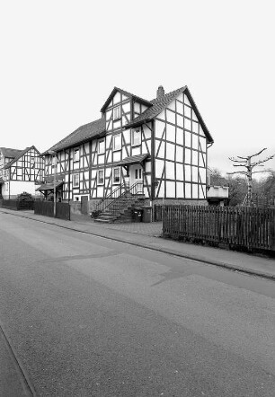 Streckhof; Kaufungen, Raiffeisenstraße 9
