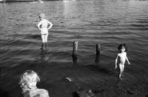 Westberlin : Westberlin, Spandau, an der Havel; gedruckt im akg-Kalender 2019