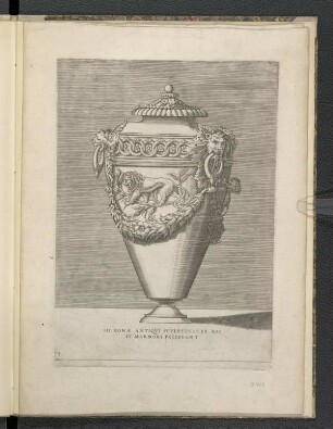 Vase mit Löwenköpfen