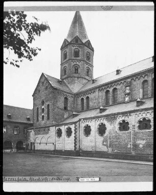 Katholische Pfarrkirche Sankt Margaretha & Ehemalige Damenstiftskirche Sankt Hippolytus