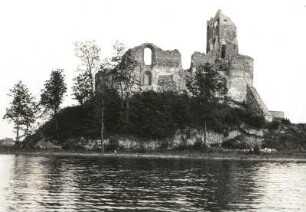 Trakai. Die Inselburg, aufgenommen aus einem Boot, von Nord