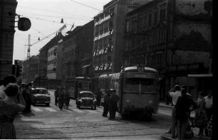 Stillstand beim Straßenbahnverkehr in der Kaiserstraße wegen eines Kabelbrandes.