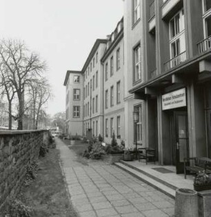 Verwaltungsgebäude (Staatssicherheit der ehem. DDR)