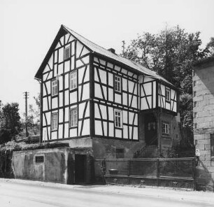 Beselich, Limburger Straße 4