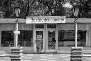 Deutsch-polnische Grenze, 1992. Kaufhaus 'Zur Friedensgrenze' in Zittau