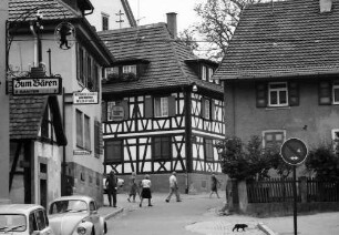Zell am Harmersbach: Gasse mit Gastwirtschaft: Bären