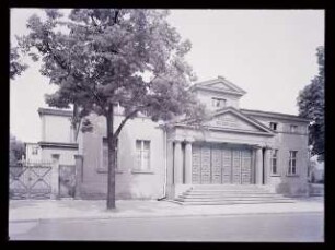 Stadttheater, Landsberg a.d. Warth: Ansicht von Süden (Negativ zu Inv. Nr. TBS 183,03)
