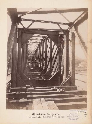 Nebenbahn Hameln-Lage. Weserbrücke, Hameln: Blick in die Konstruktion der Vorlandbrücke