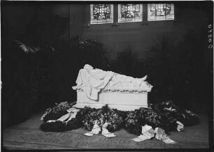 Karlsruhe Großherzogliches Mausoleum - Grabkapelle Innenansicht Beerdigung - Sarkophag des Prinzen Ludwig Wilhelm von Baden (1865-1888)