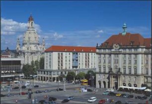 Haus Altmarkt : Blick aus dem 4. Obergeschoß des Wohn- und Geschäftshauses, Seestraße 2, über Altmarkt und Wilsdruffer Straße gegen Frauenkirche, Wohn- und Geschäftshaus und Haus Altmarkt