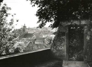 Meißen, Blick von den Gerichtsstufen nach Südwesten zum Turm der Frauenkirche