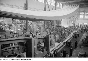 Maschinen der polnischen Sektion auf der Leipziger Herbstmesse 1954