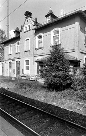 Bahnhof; Eschborn, Steinbacher Straße 1a