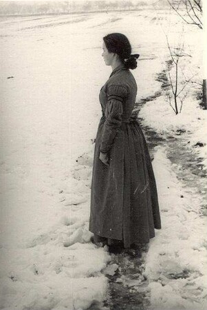 Evangelische Bautzener Tracht um 1900 : Kleidung - Truhentracht. Ort: Krakecy / Kreckwitz. Die evangelische Bautzener Tracht um 1900.